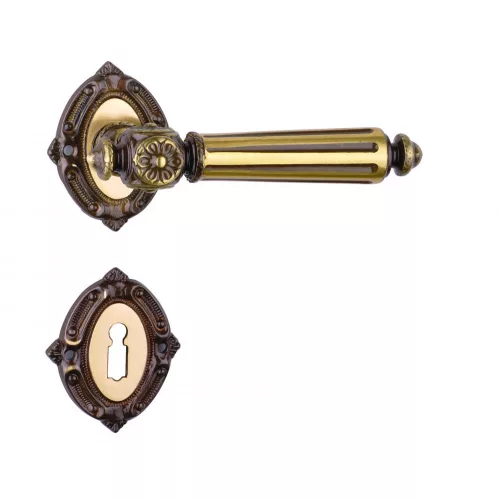 Wien Antik Rozettás